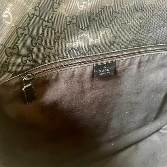 Gucci Unisex Black Matte Monogram Flap Messenger Bag - Picture 9 of 14